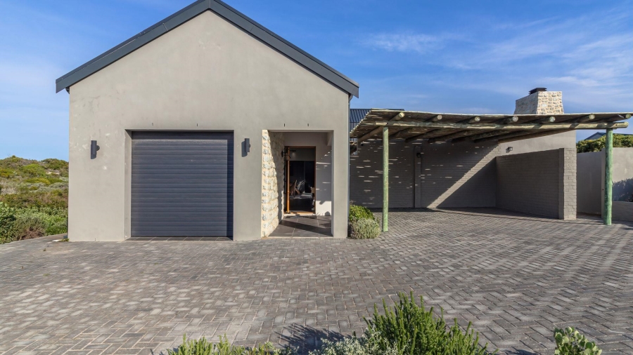 4 Bedroom Property for Sale in Romansbaai Estate Western Cape